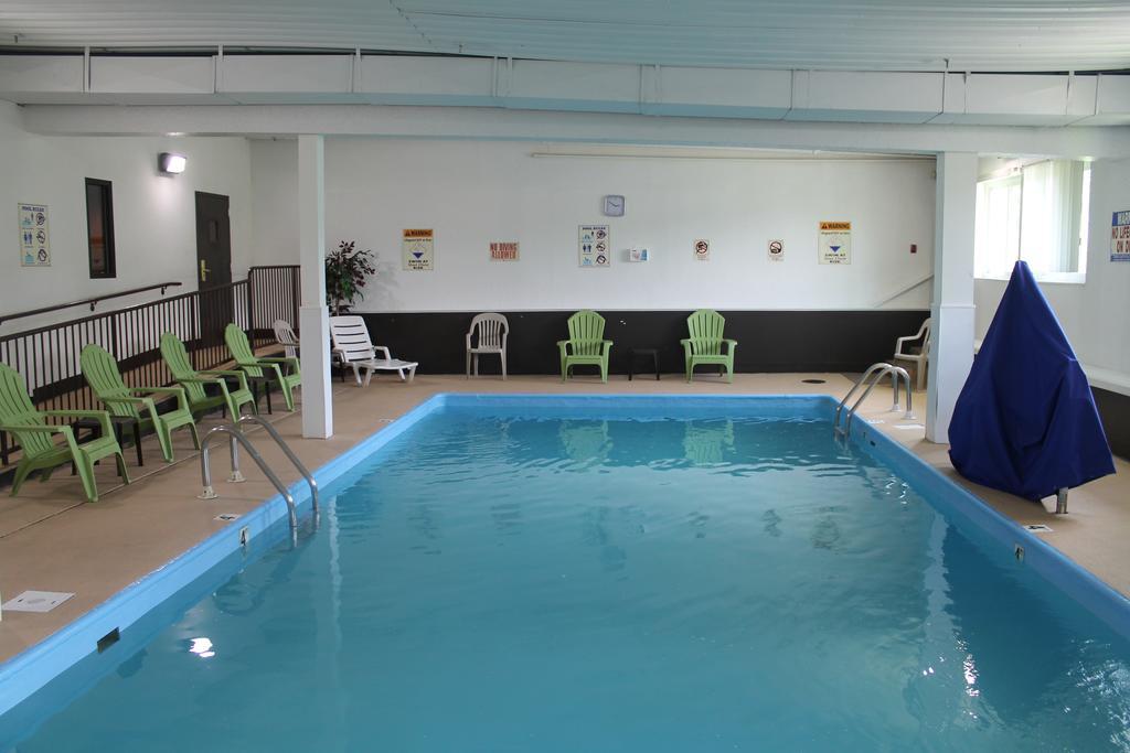 Days Inn & Suites By Wyndham Bridgeport - Clarksburg Dış mekan fotoğraf